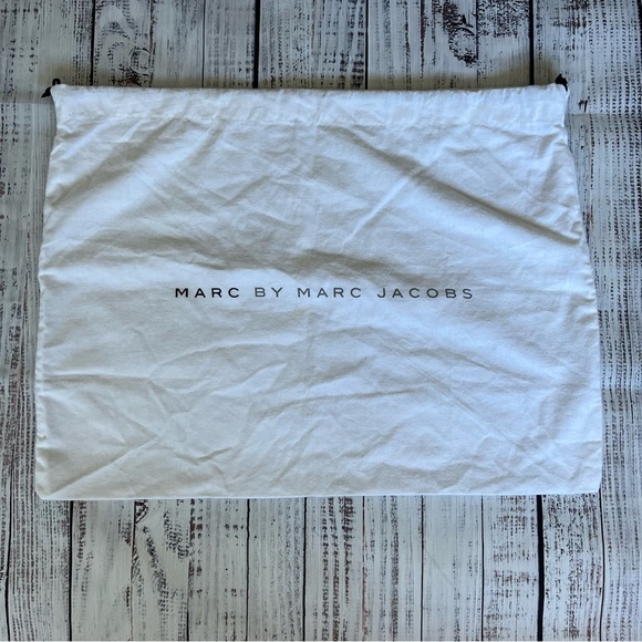 Marc by Marc Jacobs Dust Bag 20x14 - Picture 1 of 6
